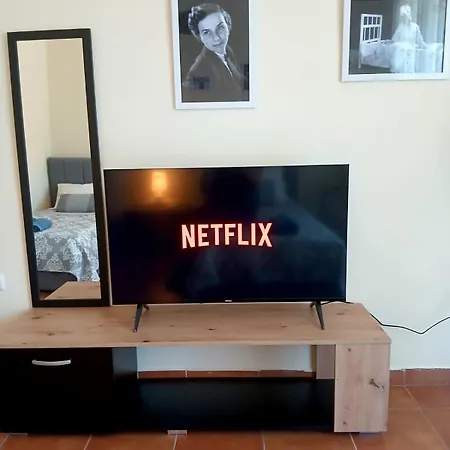 Artist's Appartamento Tirana