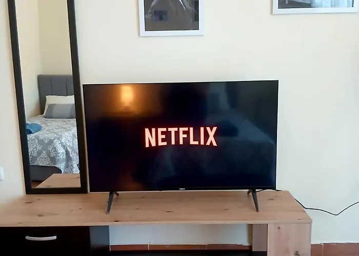 Artist's アパート ティラナ